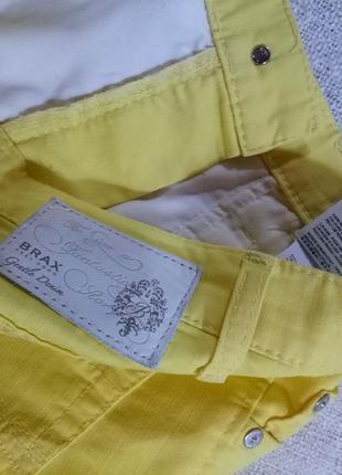 Brax яркие немецкие джинсы из облегчённого денима6 фото