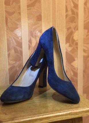 Жіночі туфлі повністю шкіряні {замш, шкіра}