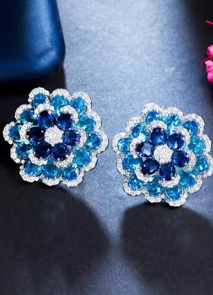 Серьги с цирконами