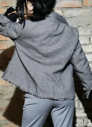 Пиджак полу шерстяной с ангорой marks&spenser с бахромой букле  жакет блейзер2 фото