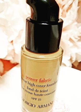 Тональная основа giorgio armani power fabric foundation spf 25