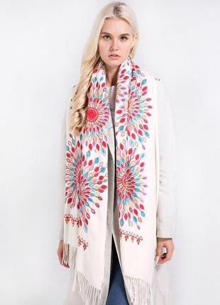 Женский шарф палантин белый кашемировый с вышитыми цветами 180*702 фото