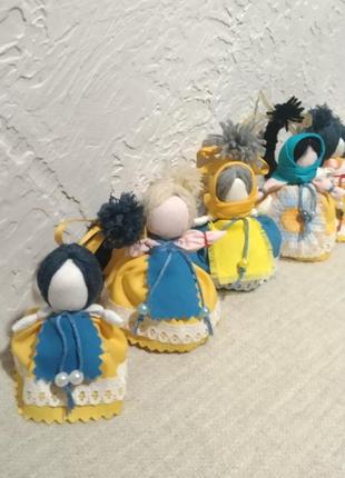 Лялька мотанка- на щастя.