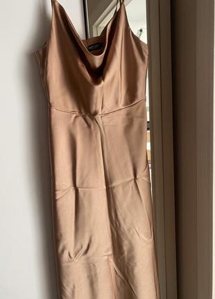 Платье сочетание шелковое сатиновое платье миди с провисанием в области декольте6 фото