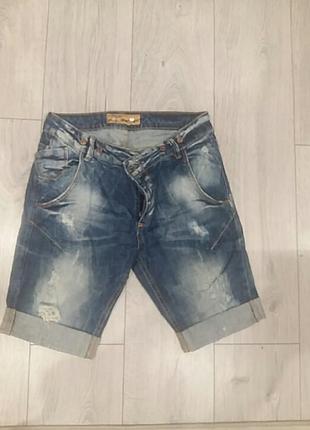 Шорты джинсовые