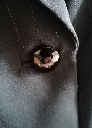 Пиджак черный с тоненьвыми полосками4 фото