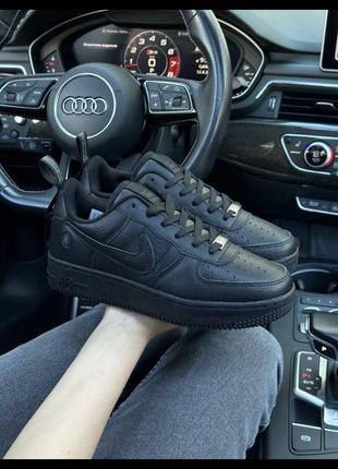 Nike air force utility low black