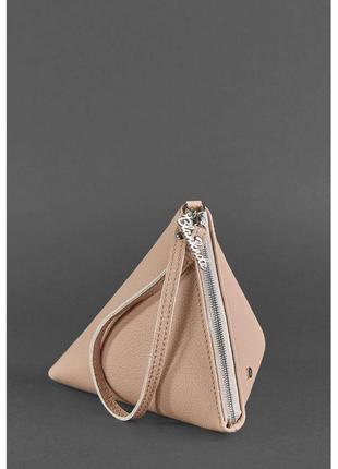 Кожаная женская сумка-косметичка пирамида светло-бежевая3 фото