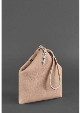 Шкіряна жіноча сумка-косметичка піраміда світло-бежева5 фото