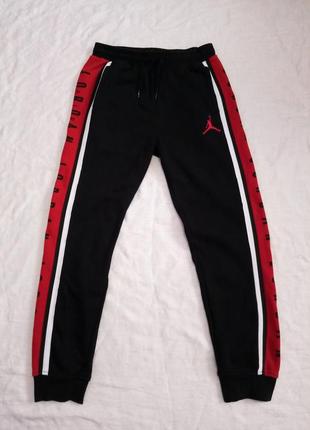 Спортивные штаны jordan с лампасами на флисе. оригинал. как nike, lacoste, fred perry, kappa ellesse