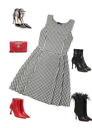 Платье из плотного трикотажа,держащего форму, от atmosphere.