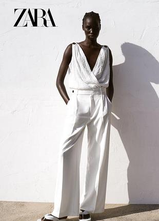 Біле боді з глибоким вирізом zara