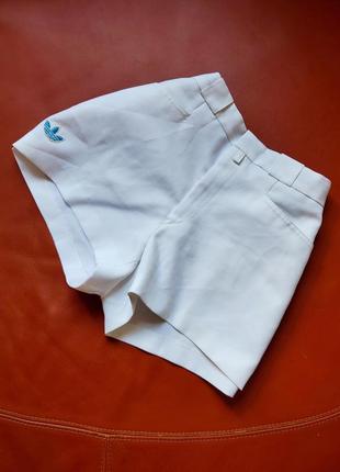 Белые женские шорты для фитнеса adidas dacron* винтаж