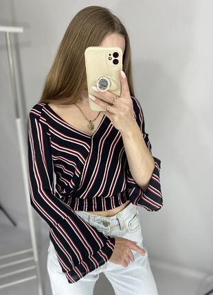 Блуза в полоску с красивыми рукавами