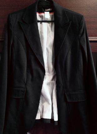 Черный деловой пиджак1 фото