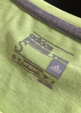 Яркая футболка adidas3 фото