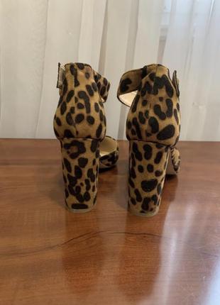 Туфли из экозамши с леопардовым принтом новые10 фото