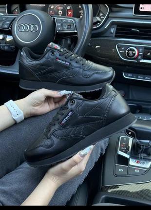 Reebok classic black