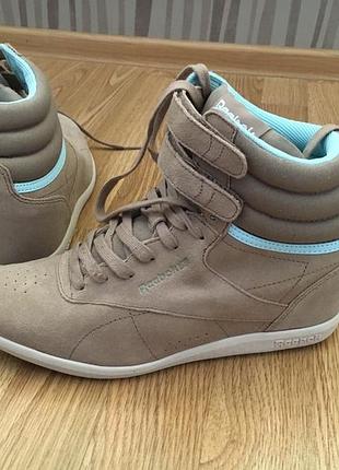 Снікерси reebok.оригінал 40.5