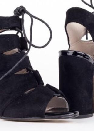 Босоножки 35 размер