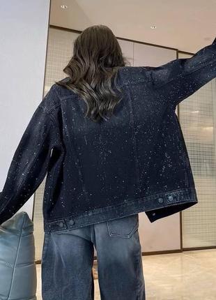 Жіноча джинсова куртка в стилі balenciaga5 фото
