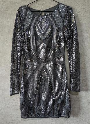 Срібляста сукня в пайетки