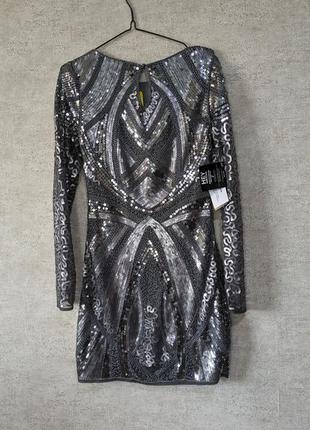 Срібляста сукня в пайетки