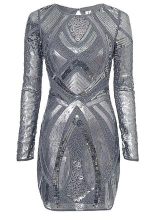 Срібляста сукня в пайетки