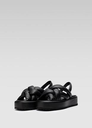 Босоножки badura
