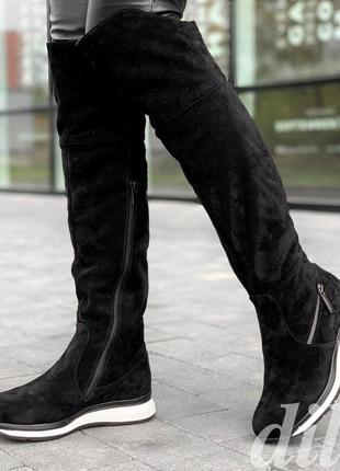 Сапоги ботфорты женские зимние замшевые кожаные черные на танкетке3 фото