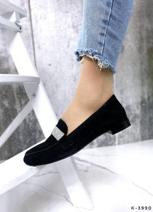 Натуральные замшевые черные туфли - лоферы декорированы стразами4 фото