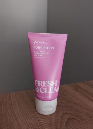 Парфюмированный лосьон для тела victoria's secret pink fresh & clean body lotion 75 мл