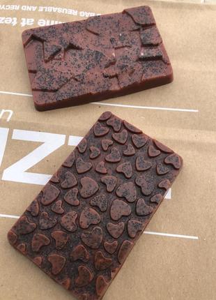 Невелике мило-скраб із кавою у формі плиток шоколаду1 фото