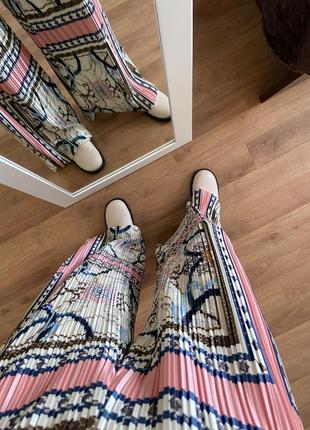 Плиссированные брюки в красивую цветовую гамму и принт9 фото