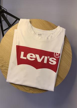 Футболка levi's оригинал1 фото