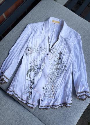 Белая блуза в орнамент узор с вышивкой пайетками1 фото