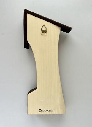 Деревʼяна настінна ключниця будиночок ручної роботи на 4 ключика dovana2 фото