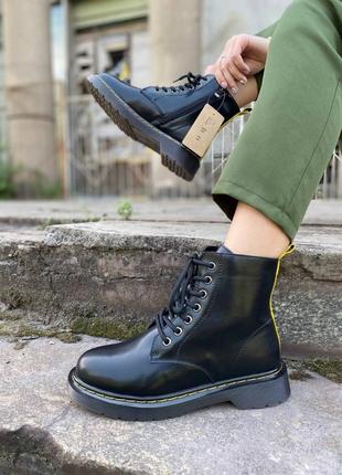 Черевики берці в стилі dr martens