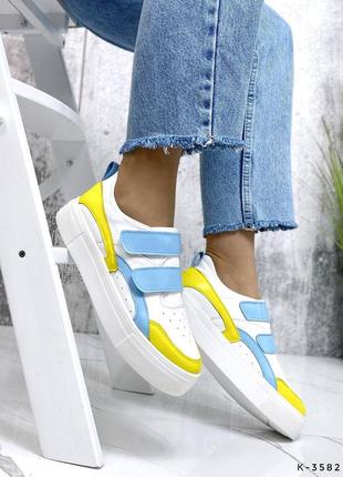 Натуральные кожаные белые кеды - кроссовки с желто - голубыми вставками на липучках9 фото