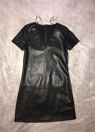 Сукня з шкірозамінника, трапецієвидний, з v-подібним вирізом з окантовкою № 1104 фото