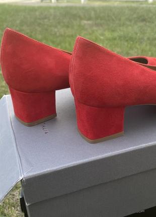 Красные женские туфли aquatalia red suede pasha pumps на каблуке, 41,5 размер6 фото