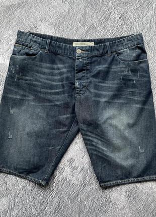 Крутые, оригинальные джиновые шорты от calvin klein jeans