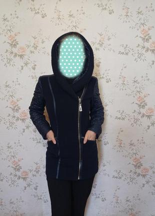 Пальто жіноче