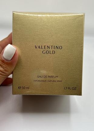 Парфюмированная вода valentino gold