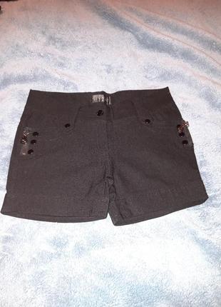 Нові шортики р. 42