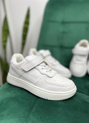 Білі кеди кросівки святкове взуття