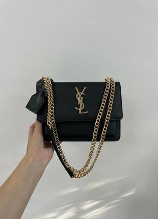 Сумочка sunset big chain black/gold изготовлена из эко кожи черного цвета с металлической фурнитурой4 фото