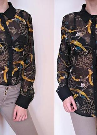 Величезний вибір красивих блуз і сорочок.