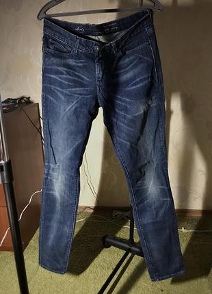 Джинсы levi’s . оригинал