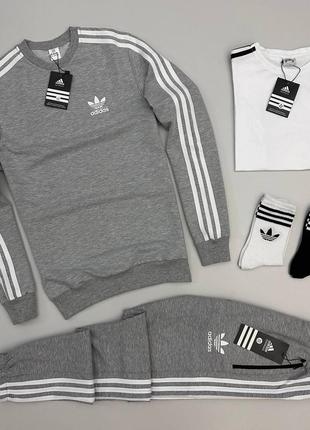 Набор adidas: свитшот + штаны + футболка + 2 пары носков4 фото